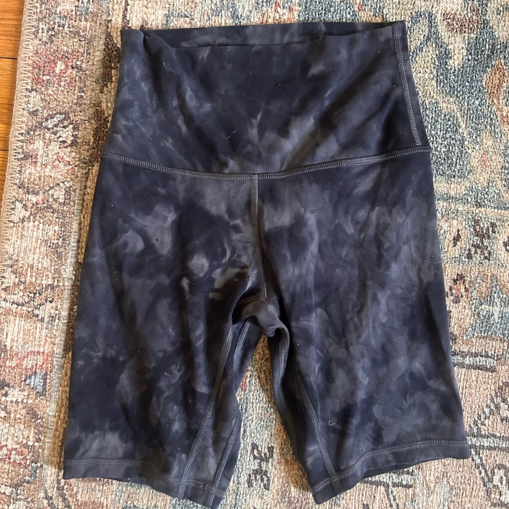 Lululemon diamond dye align shorts 6” length